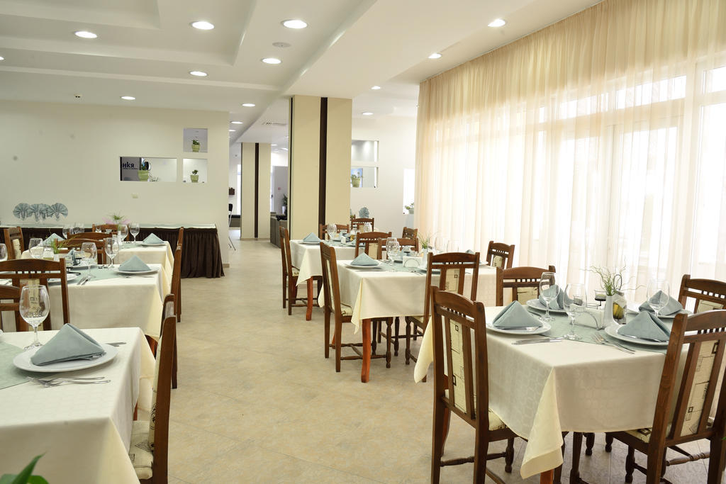 גולדן סנדס Glicinia Hotel מראה חיצוני תמונה