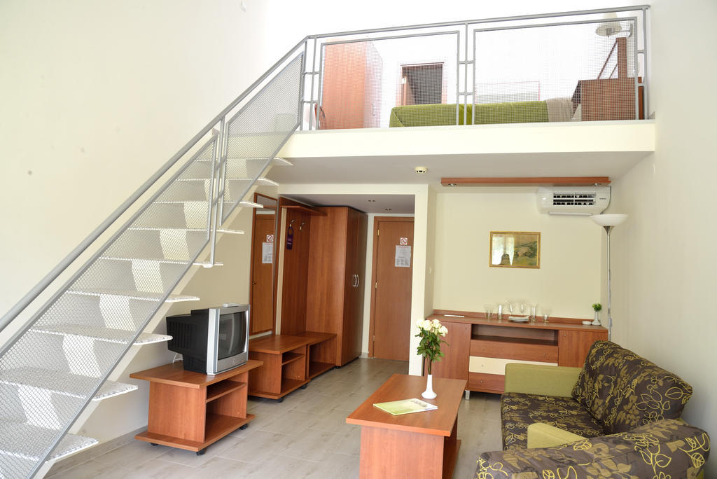 גולדן סנדס Glicinia Hotel חדר תמונה